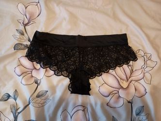 NWT Victoria's Secret Pink Black Lace Extra Low Rise Cheekster Panty Underwear Large