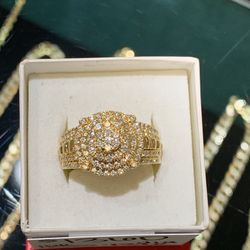 10k Diamond Ring 