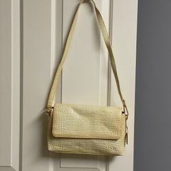 Stone Mountain Faux Leather Shoulder Handbag Purse – Pale Yellow, Reptile Pattern
