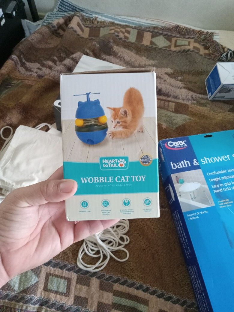 Wobble Cat Toy