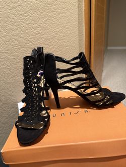 Unisa High Heels Size 8.5 Like New 