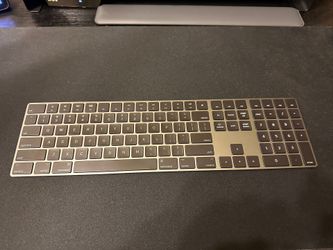 Apple Magic Keyboard Wireless With Key Pad (Space Gray)