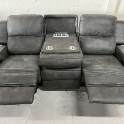Recliner Sofa Couch + FREE LOCAL DELIVERY 🚚 