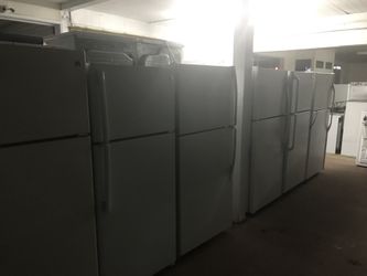 Refrigerator apartment sizes
