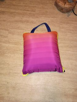 Arcadia Trail Foldable Cooling Dog Blanket 