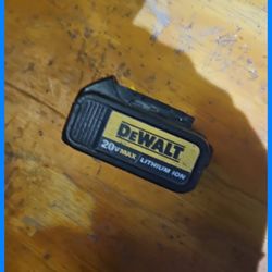 Battery  Fat dewalt  20v 4ah