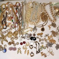 Vintage Jewelry Lot 