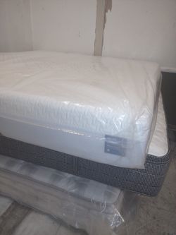 🎉🎉🎉 $499 Brand New Eastern King Nectar Classic Memory Foam 12 " $499 🎉🎉🎉