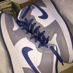 Air Jordan Sz 5.5