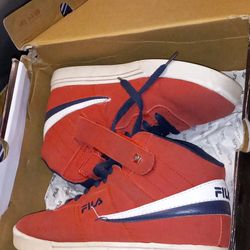 Kids Sz 5 Fila