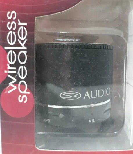 Solaray mini Bluetooth Speaker very loud w/ usb cable& 3.5 mm audio wire