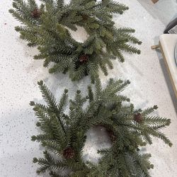 Small wreaths