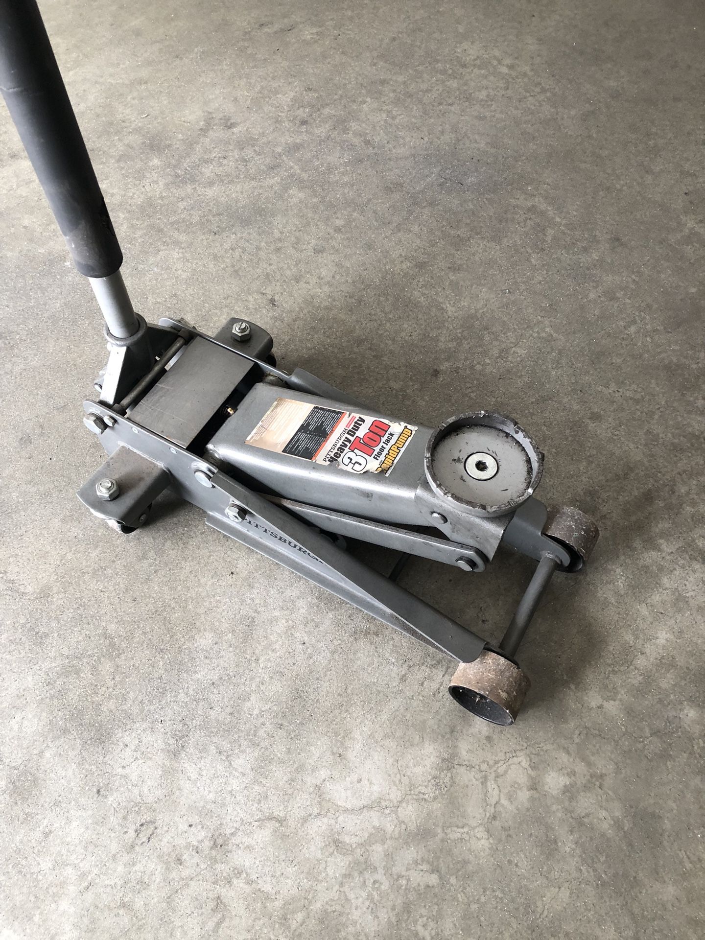 Pittsburgh 3 Ton Automotive Floor Jack with Rapid Pump