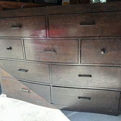 Wood 9 Drawer Dresser 