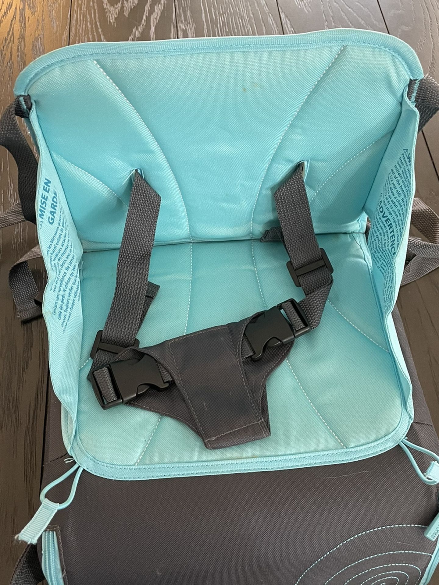 Munchkin Brick GoBoost Travel Booster Seat