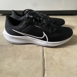 Nike Size 9
