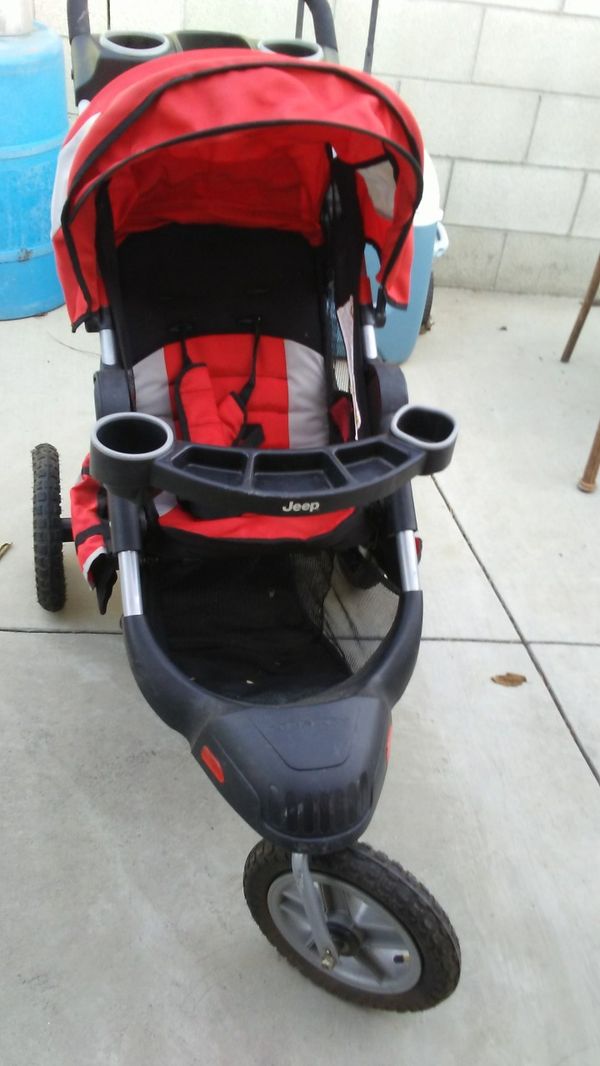 Jeep stroller for Sale in Phillips Ranch, CA OfferUp