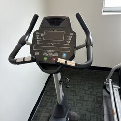 SPITIT FITNESS CU800 COMMERCIAL UPRIGHT BIKE! READY FOR PICKUP OR DELIVERY!!