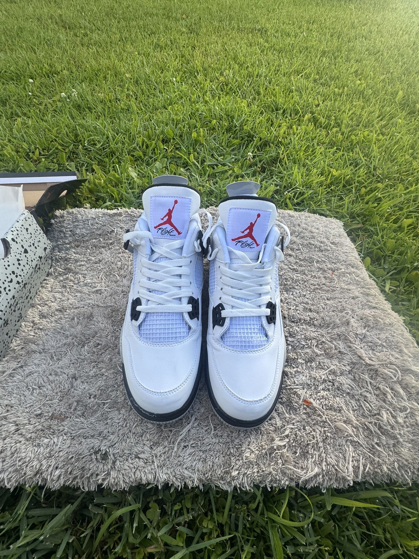Jordan 4 White Cement
