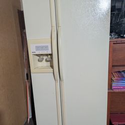 Kenmore Side By Side Fridge 