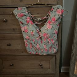 Summer Elegant Crop Top