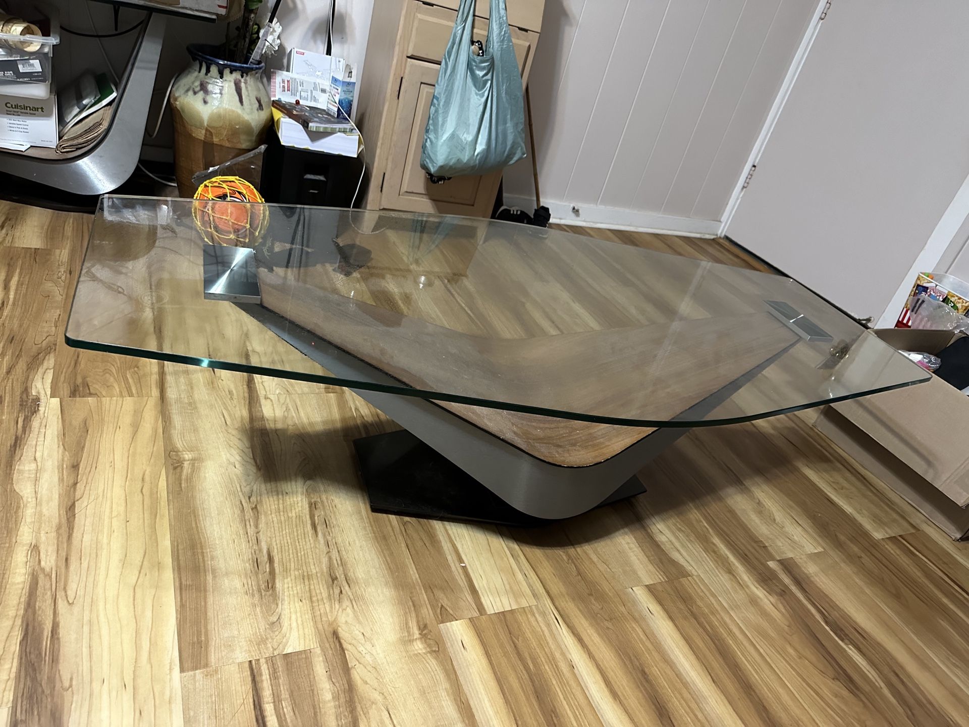 Victor coffee table from Inspiration