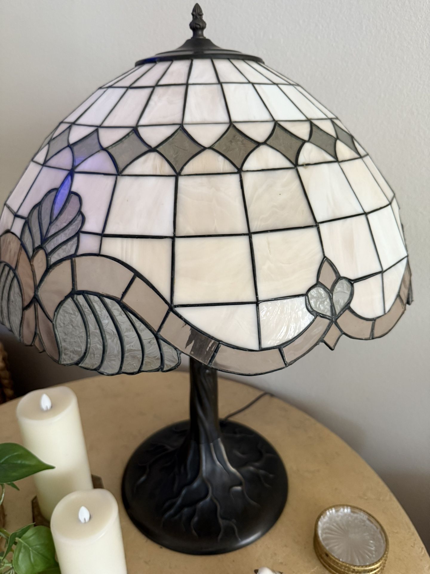 antique tiffany lamp