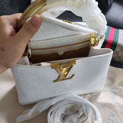 NEW LEATHER PURSE WITH SLING