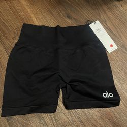Black Alo Workout Short 