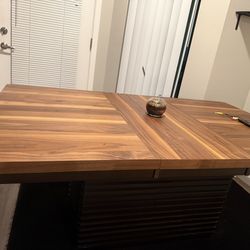 Dallas Rectangular Dining Table