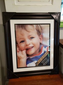 NEW Studio Decor Frame 20x24