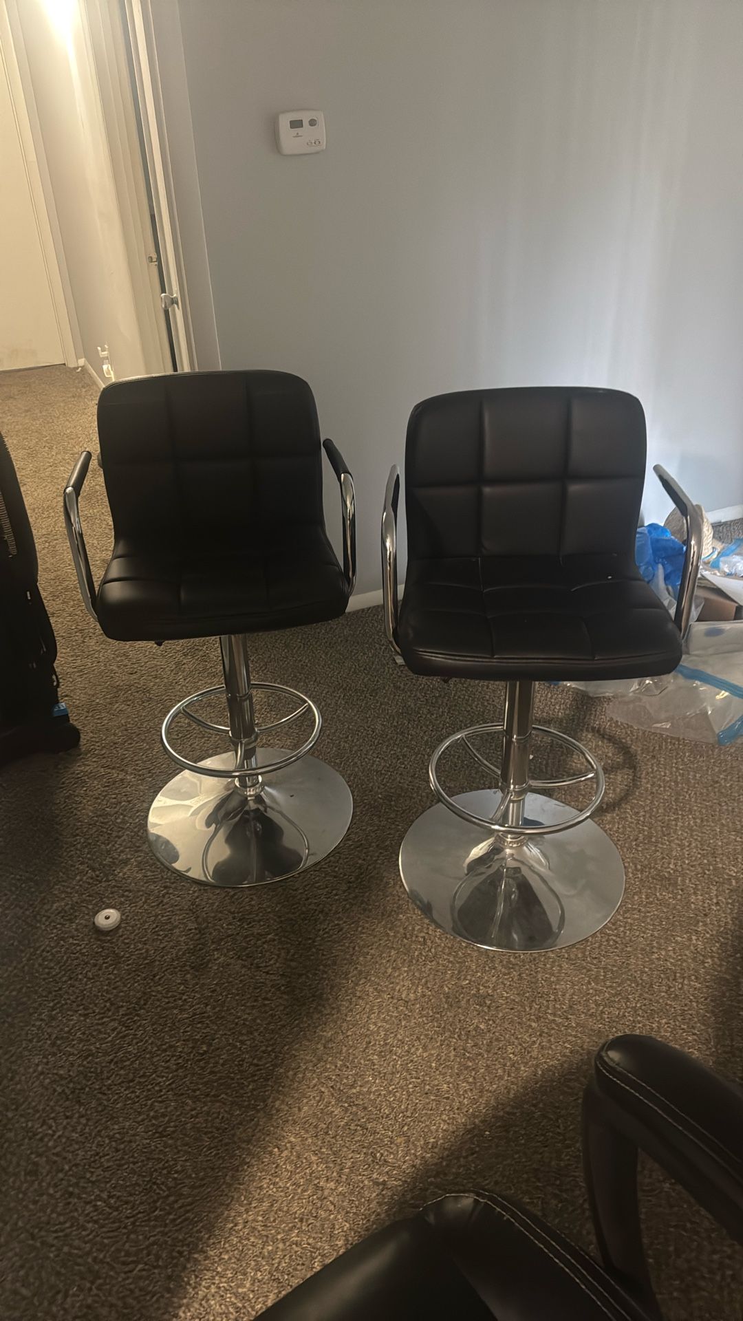 Black Bar Stools 