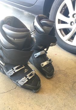 Rossignol ski boots. Size 8