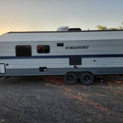2021 Kingsport 24ft Bunkhouse 3899lb sleeps 8