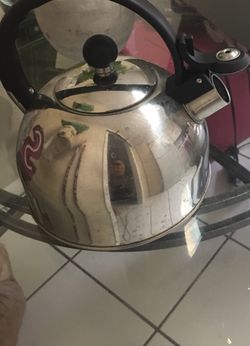 Tea kettle.Tools of the trade 1.5 quart. Stainless steel