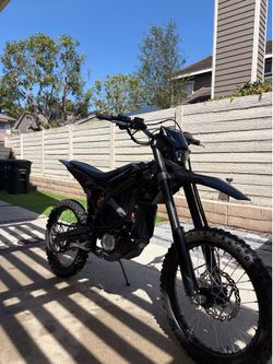 Surron Ultra Bee 2026