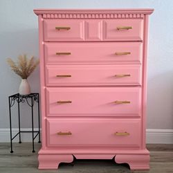 Bassett Solid Wood Dresser (Coral)