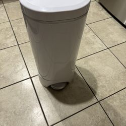 Diaper Genie – Excellent Condition