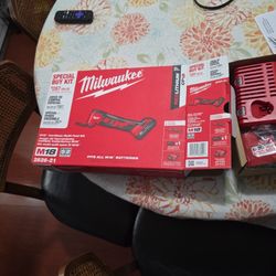 Juego Múltiple De Herramientas Inalambrica M18