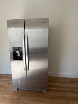 Whirlpool Refrigerator - 36” Wide 25 cu. ft.