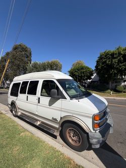 1997 Chevrolet Explorer 1500 Conversion van