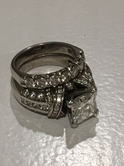 Diamond Engagement Ring and Wedding Band Thumbnail