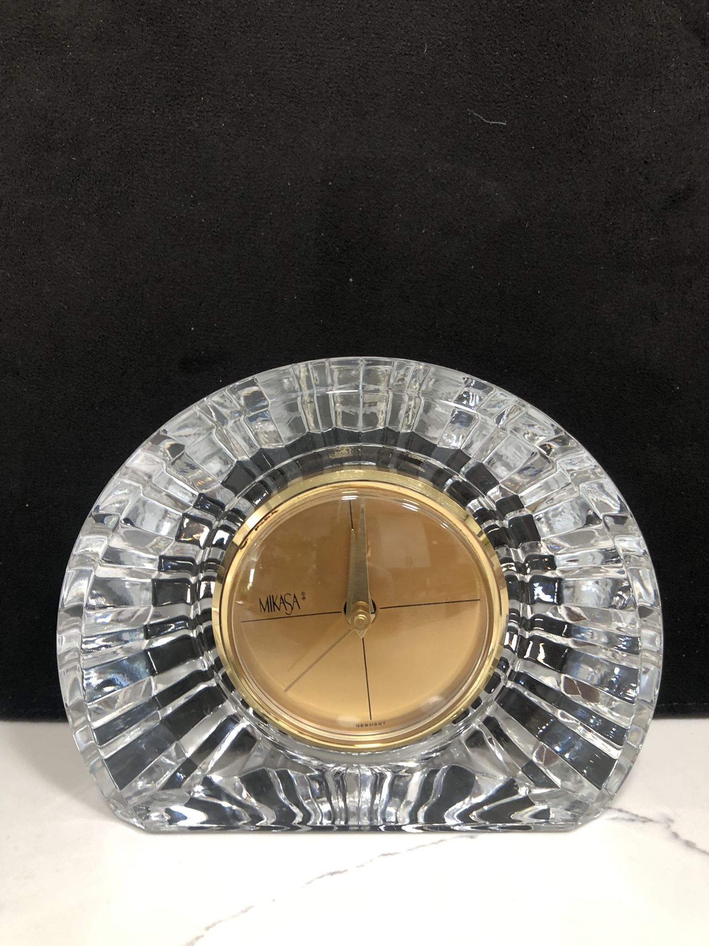 Home Decor Crystal Clock- “France” Engraved On Back
