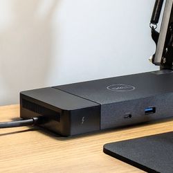 Dell WD22TB4 Docking Station - Windows & MacOS
