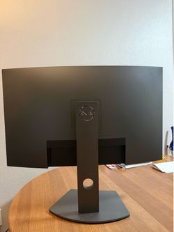 Dell 32” 2K LED Curved Gaming Monitor