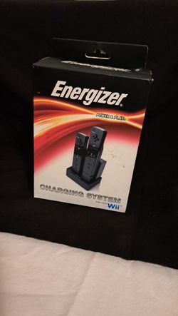 Energizer  Wii charging Systemw Extra Charging Port