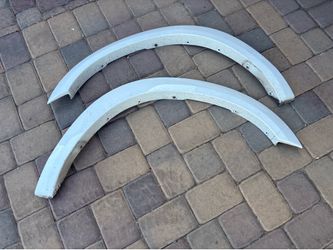 OEM  Fender Flares for 4th Gen 2011-2018 Ram 2(contact info removed) FRONT Only PW7 White