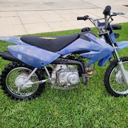 Blue 2007 Honda 70