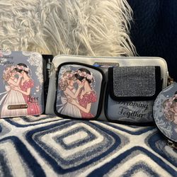 Nicole Lee Travel Bag Or Wallet