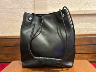 Women’s Black Solid Bucket Drawstring Shoulder Bag Adjustable Strap Silver